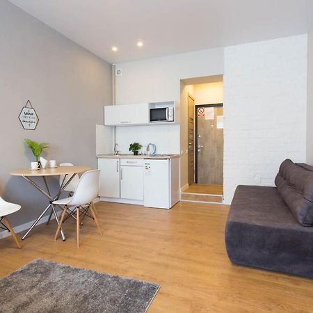 Modern Studio, Metro Yaroslava Mudroho And Universytet - Chernyshevska Str 95-2 카리프 외부 사진