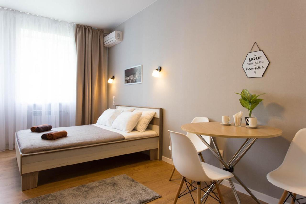 Modern Studio, Metro Yaroslava Mudroho And Universytet - Chernyshevska Str 95-2 카리프 외부 사진