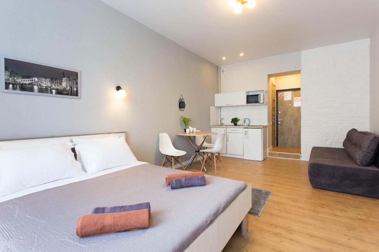 Modern Studio, Metro Yaroslava Mudroho And Universytet - Chernyshevska Str 95-2 카리프 외부 사진