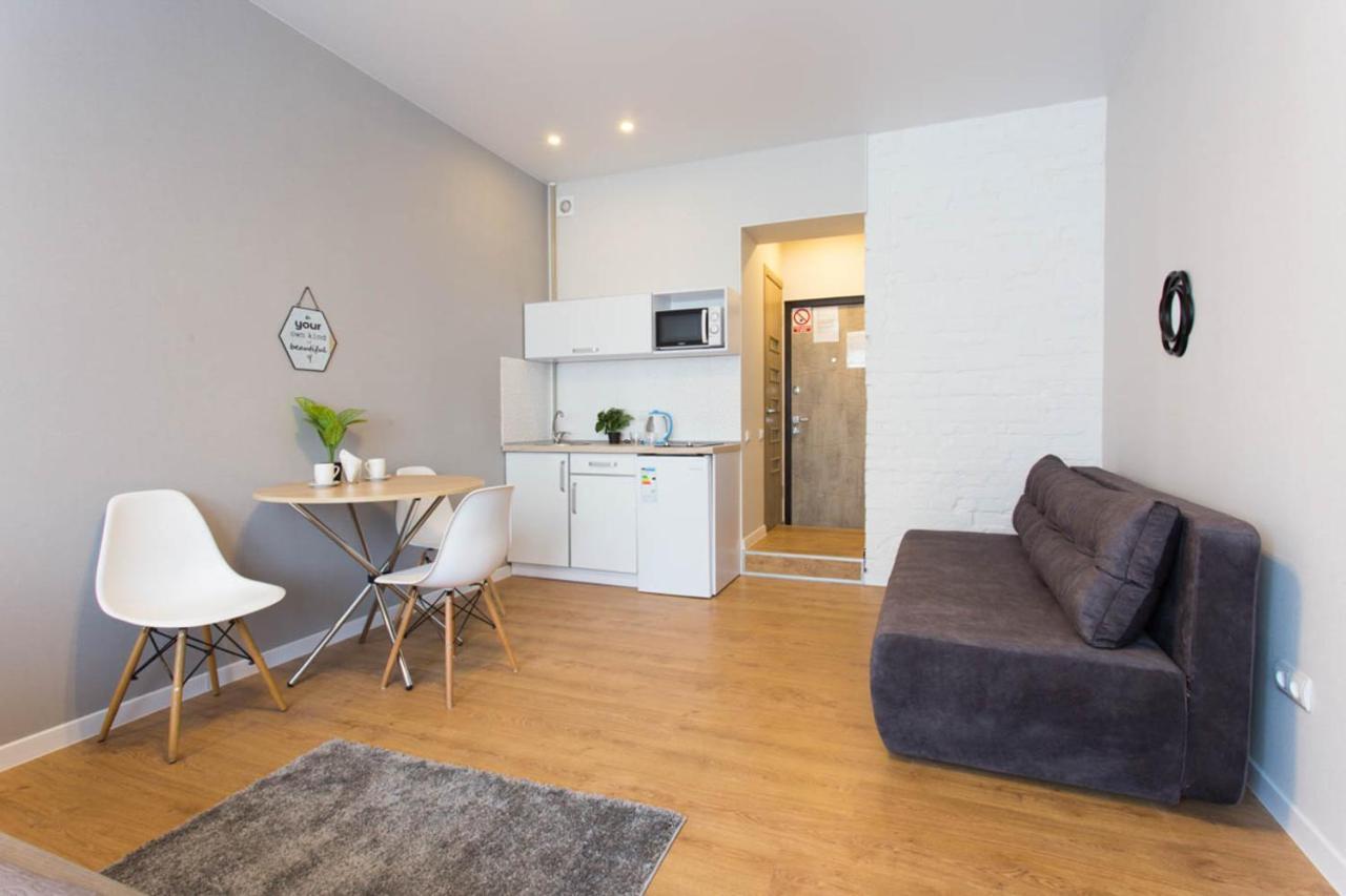 Modern Studio, Metro Yaroslava Mudroho And Universytet - Chernyshevska Str 95-2 카리프 외부 사진