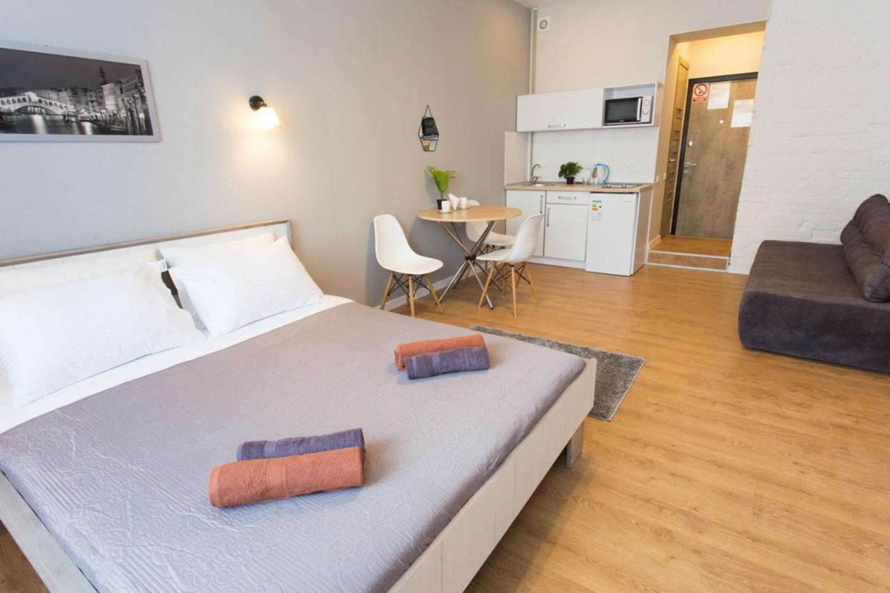 Modern Studio, Metro Yaroslava Mudroho And Universytet - Chernyshevska Str 95-2 카리프 외부 사진